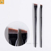 co-ke-long-may-eyeliner-tien-loi-02
